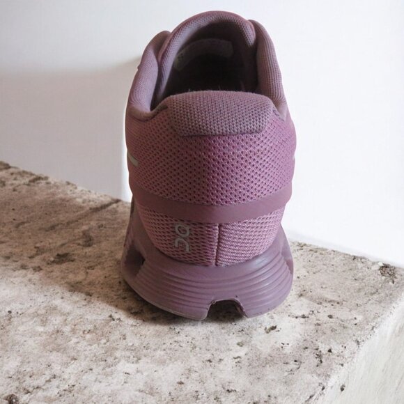 Cloud 5 Running Shoe (Women) Size 8, Fig/Quartz (EUC) - Picture 13 of 16